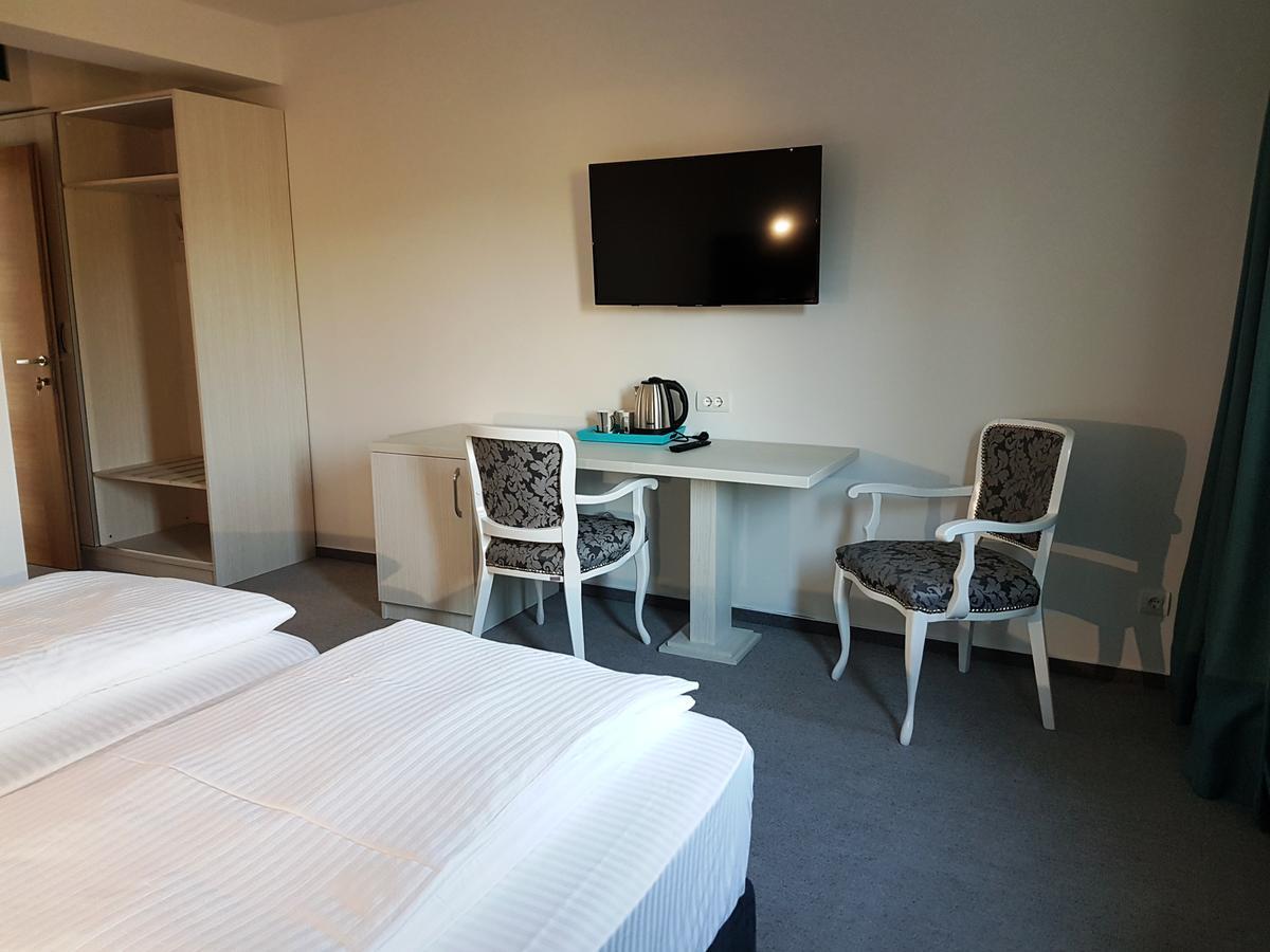 Hotel Sax Gracanica Gracanica  外观 照片