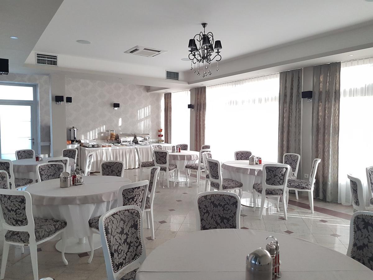 Hotel Sax Gracanica Gracanica  外观 照片